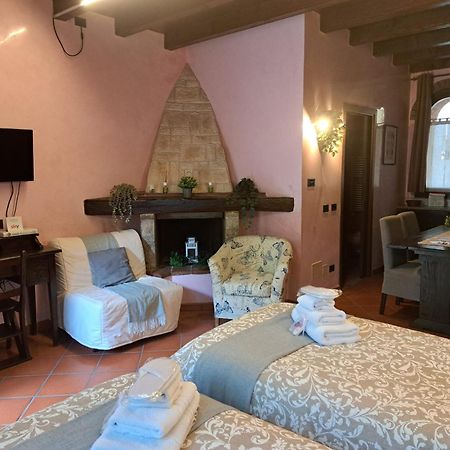 Monolocale Elvira Abbadesse Guest House Милано Екстериор снимка