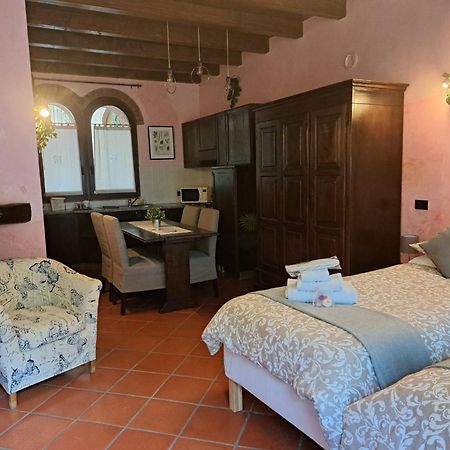 Monolocale Elvira Abbadesse Guest House Милано Екстериор снимка