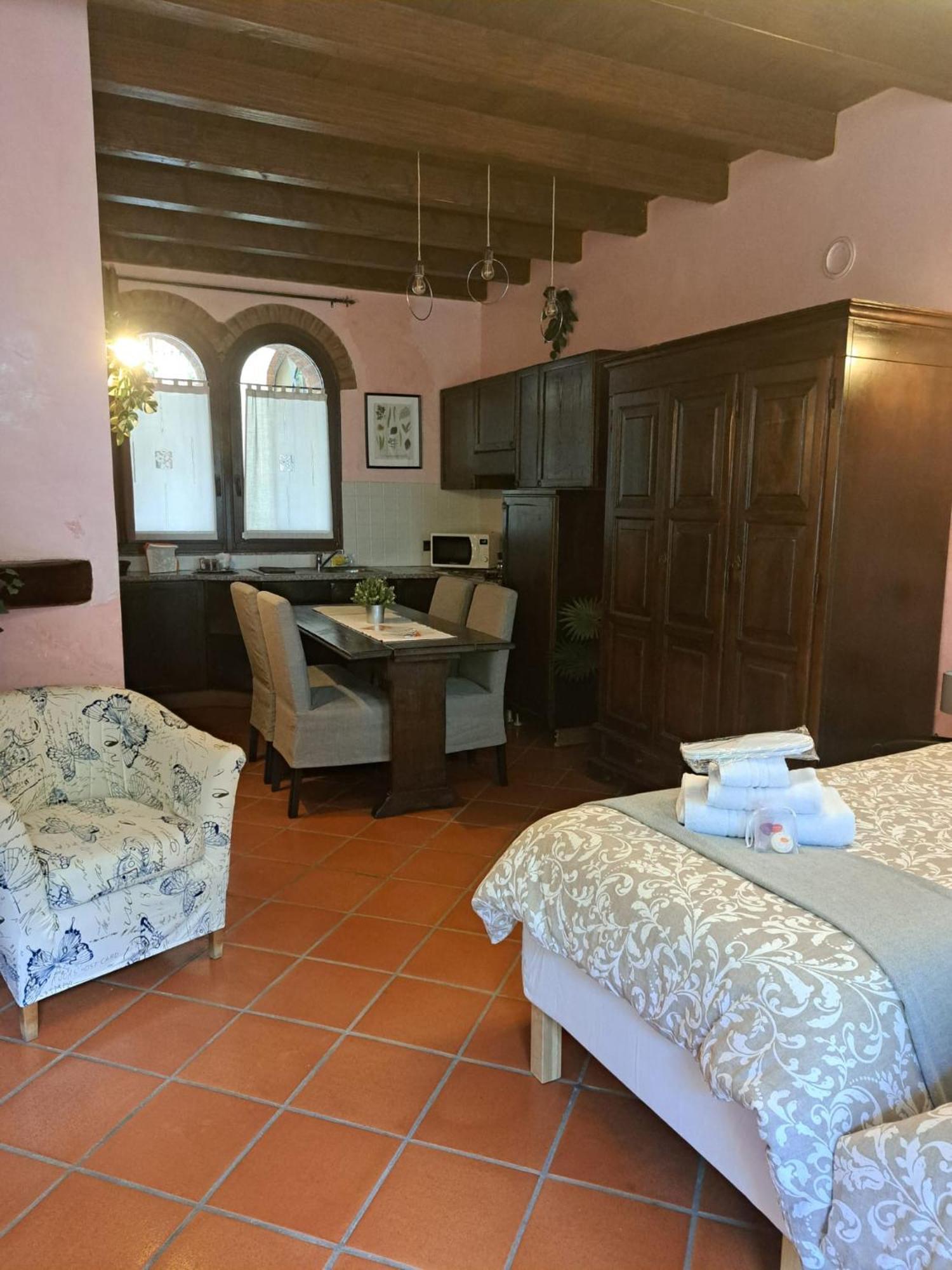 Monolocale Elvira Abbadesse Guest House Милано Екстериор снимка